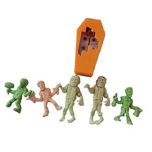 Jakks Pacific S.L.U.G. SLUG ZOMBIES Lot Green & Flesh Mini Figures Lot